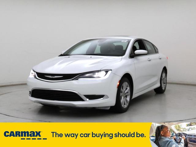 Photo of 2016 White Chrysler 200