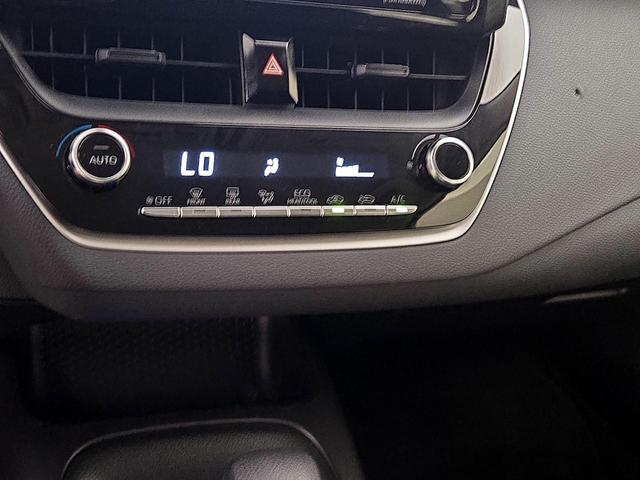 Photo of 2022 Silver Toyota Corolla
