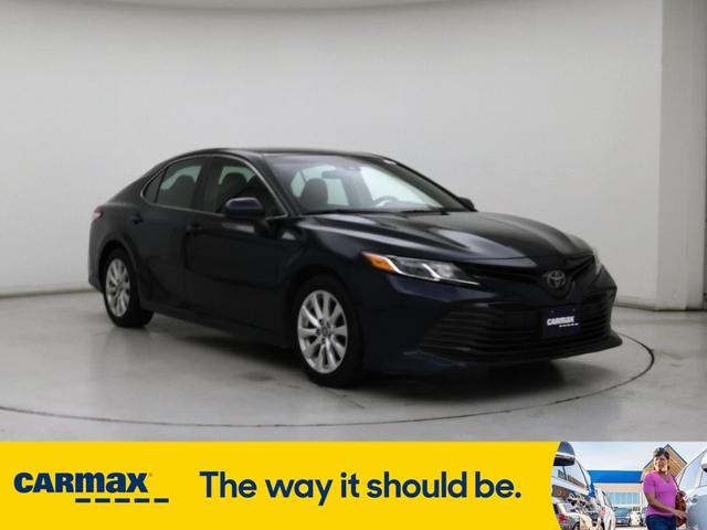 Photo of 2019 Blue Toyota Camry