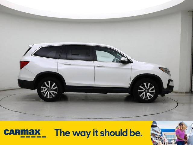 Photo of 2020 White Honda Pilot