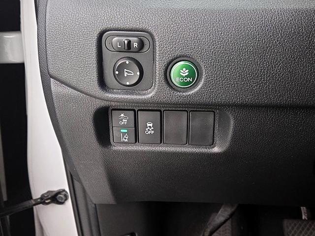 Photo of 2020 White Honda Pilot
