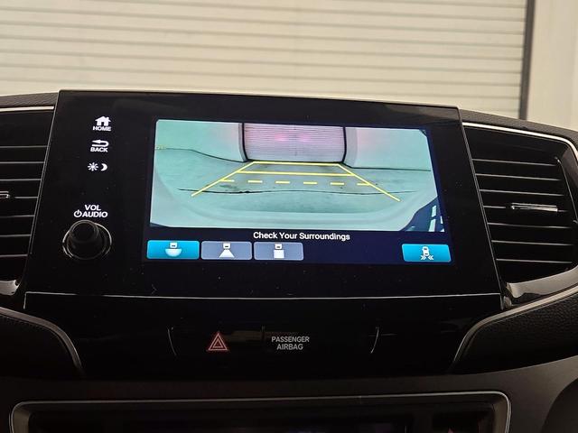 Photo of 2020 White Honda Pilot