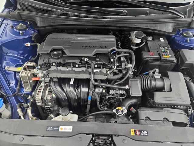 Photo of 2022 Blue Hyundai ELANTRA