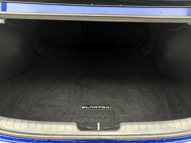 Photo of 2022 Blue Hyundai ELANTRA