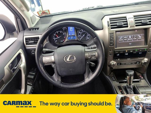 Photo of 2014 White Lexus GX 460