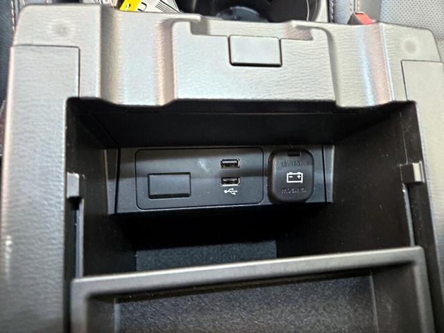 Photo of 2021 White Mazda CX-5