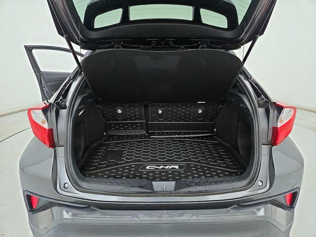 Photo of 2020 Gray Toyota C-HR
