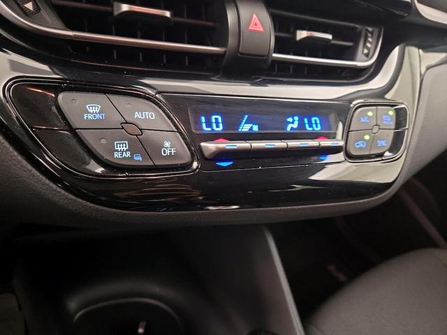 Photo of 2020 Gray Toyota C-HR