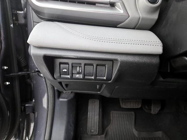 Photo of 2023 Gray Subaru Legacy