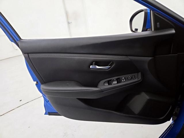 Photo of 2025 Blue Nissan Sentra