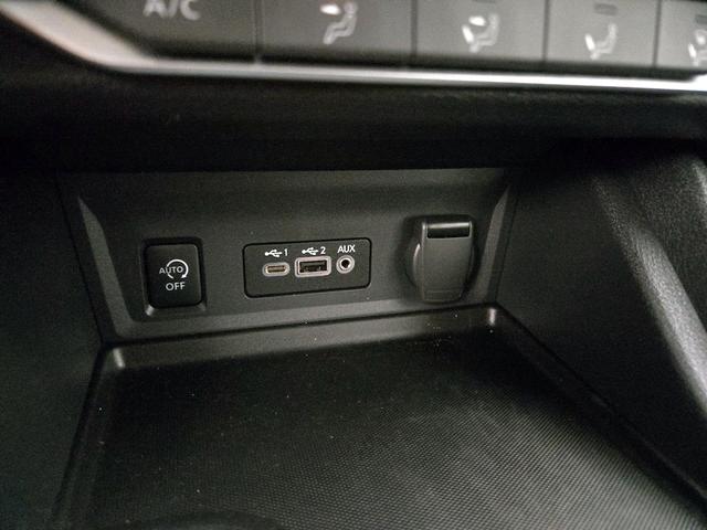 Photo of 2025 Blue Nissan Sentra