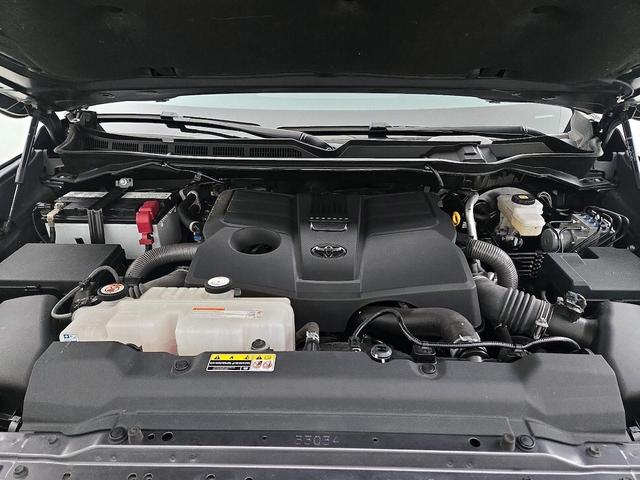 Photo of 2022 Gray Toyota Tundra