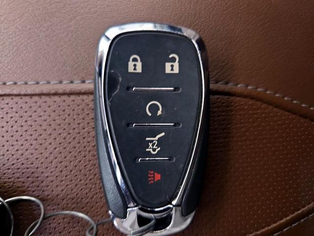 Photo of 2019 Black Chevrolet Traverse