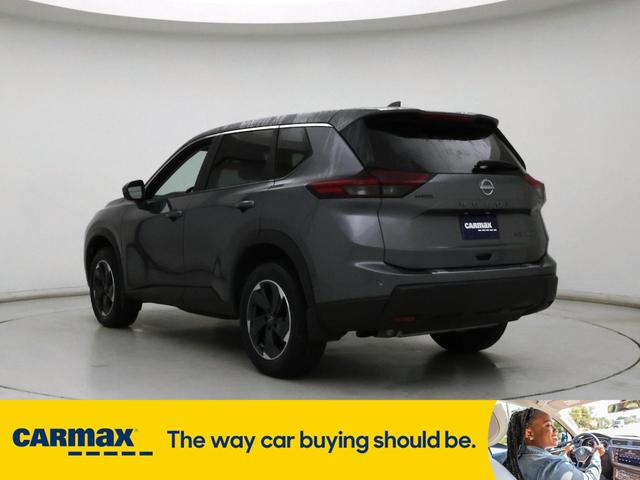 Photo of 2024 Gray Nissan Rogue