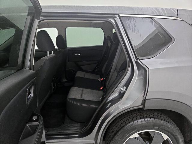 Photo of 2024 Gray Nissan Rogue
