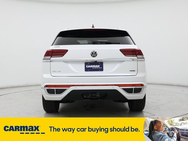 Photo of 2022 White Volkswagen Atlas Cross Sport