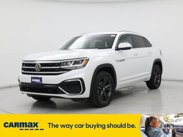 Photo of 2022 White Volkswagen Atlas Cross Sport