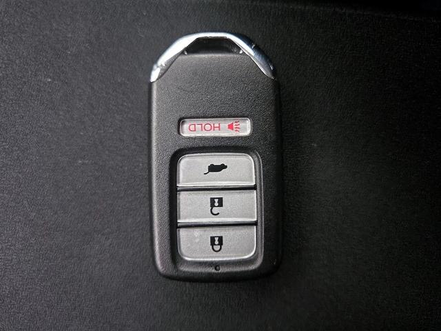 Photo of 2020 Gray Honda Fit