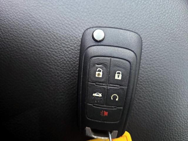 Photo of 2015 White Chevrolet Impala
