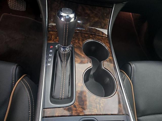 Photo of 2015 White Chevrolet Impala