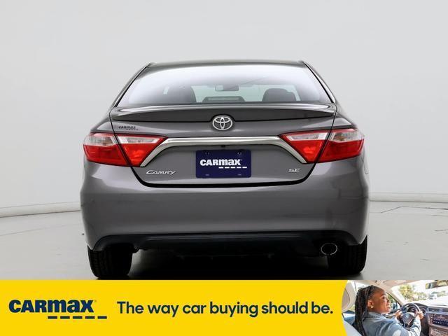 Photo of 2017 Gray Toyota Camry