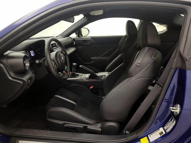 Photo of 2024 Blue Toyota GR86
