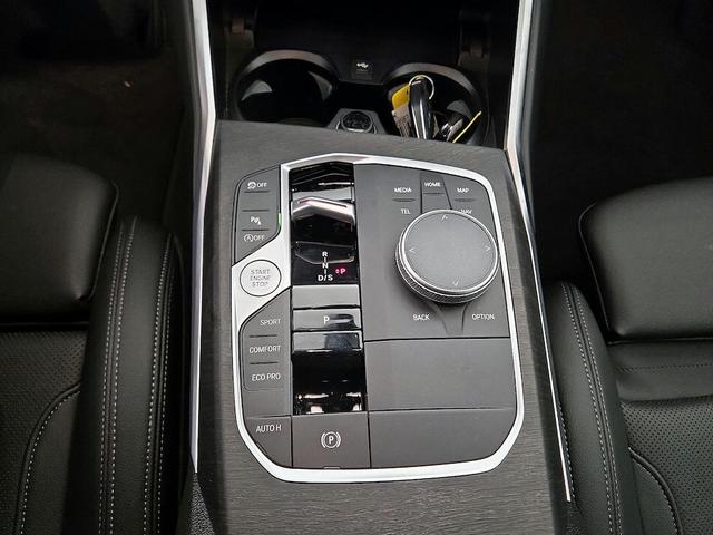 Photo of 2024 Black BMW 330