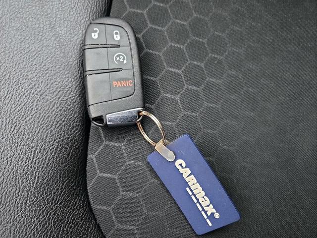 Photo of 2019 Gray Jeep Compass
