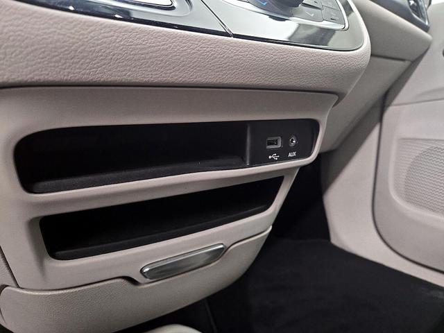 Photo of 2019 Gray Chrysler Pacifica