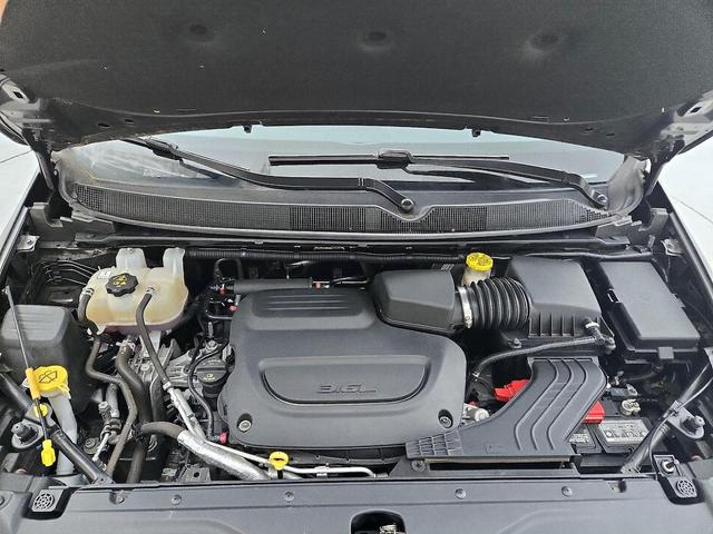 Photo of 2019 Gray Chrysler Pacifica