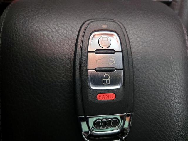 Photo of 2016 Silver Audi allroad