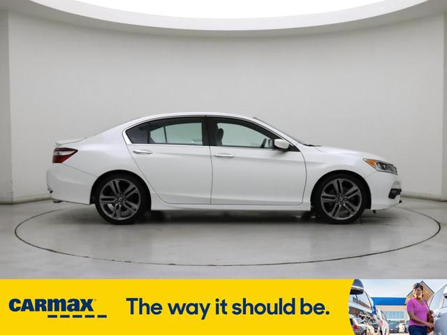 Photo of 2017 White Honda Accord