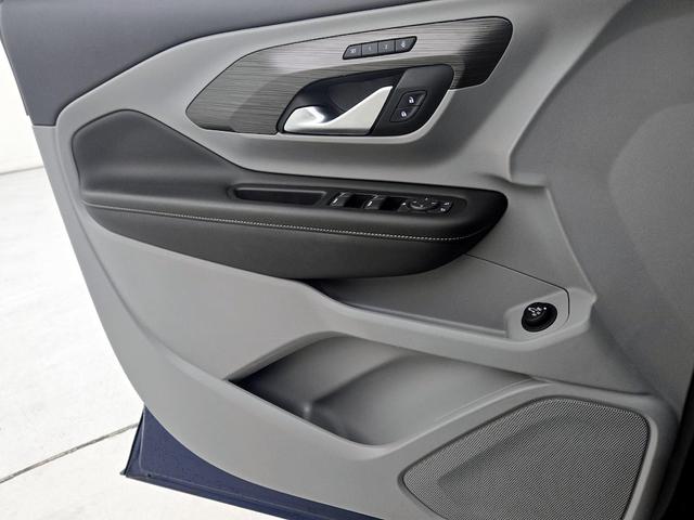 Photo of 2022 Blue GMC Terrain