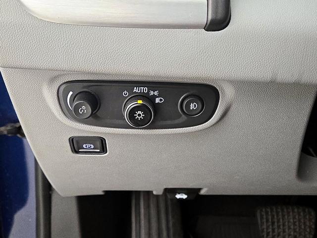 Photo of 2022 Blue GMC Terrain