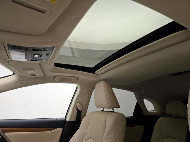 Photo of 2021 Black Lexus RX 350