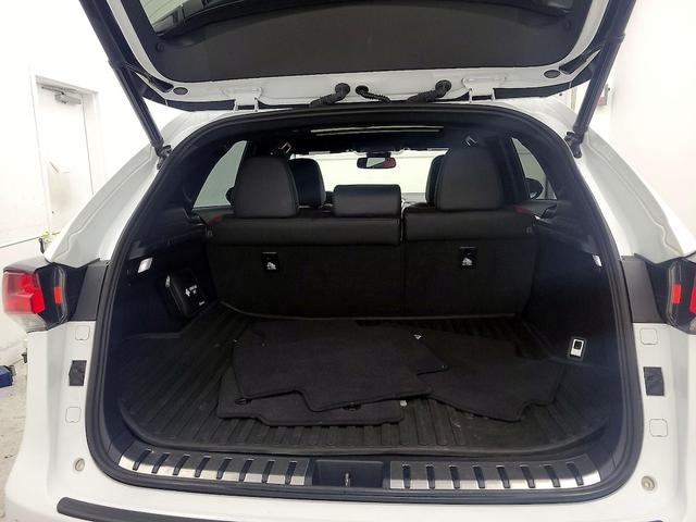 Photo of 2019 White Lexus NX 300