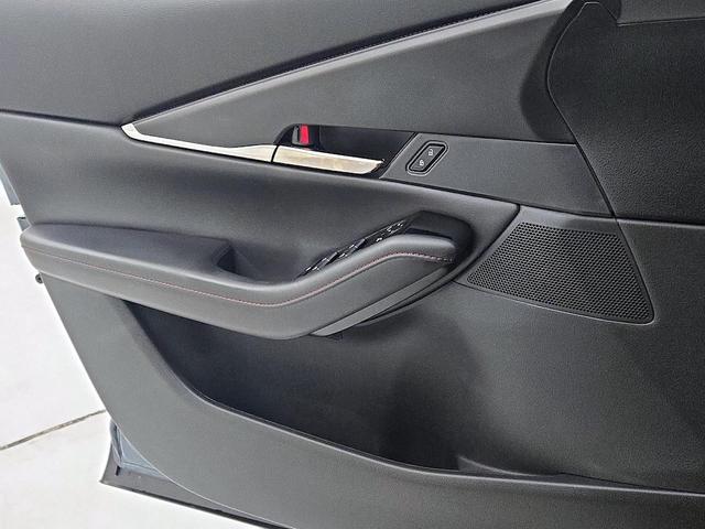 Photo of 2022 Gray Mazda CX-30