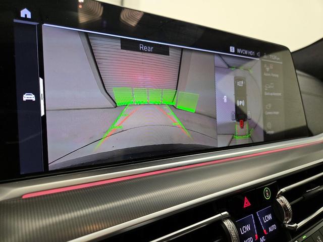 Photo of 2022 Black BMW X6