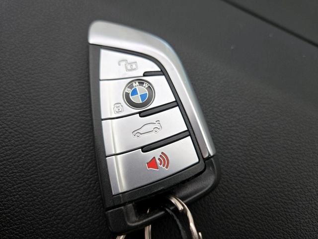 Photo of 2022 Black BMW X6