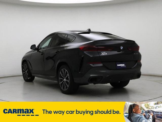 Photo of 2022 Black BMW X6