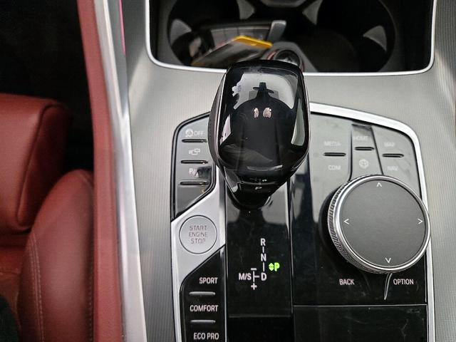 Photo of 2022 Black BMW X6
