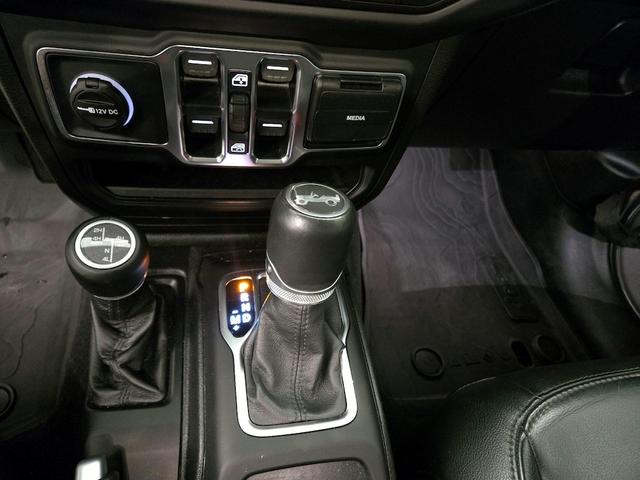 Photo of 2019 Gray Jeep Wrangler