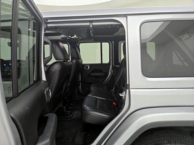 Photo of 2019 Gray Jeep Wrangler