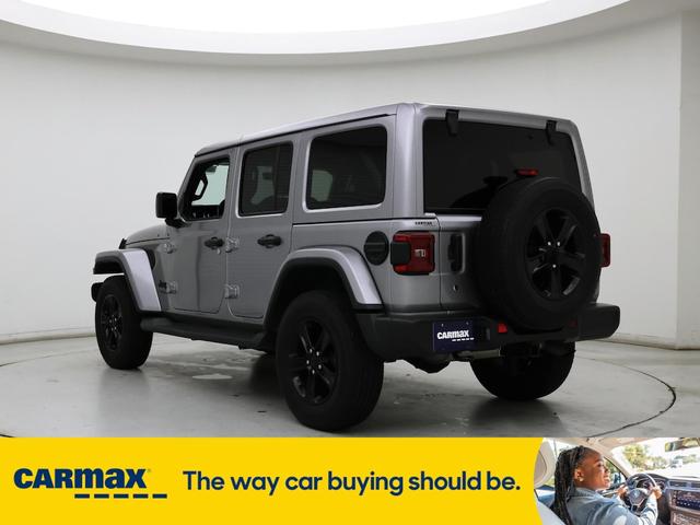 Photo of 2019 Gray Jeep Wrangler