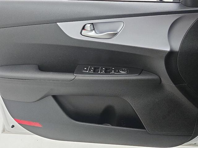 Photo of 2024 White Kia Forte