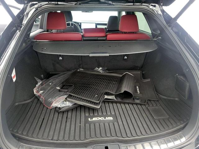 Photo of 2023 Black Lexus RX 350