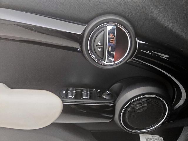 Photo of 2021 Black MINI Hardtop