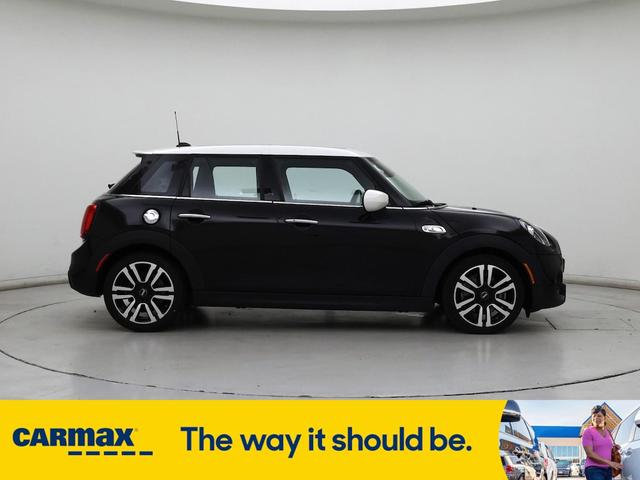 Photo of 2021 Black MINI Hardtop