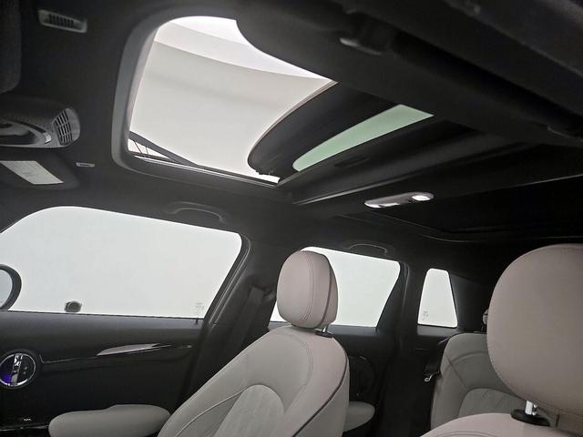 Photo of 2021 Black MINI Hardtop