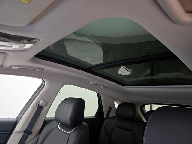 Photo of 2024 Silver Genesis GV70